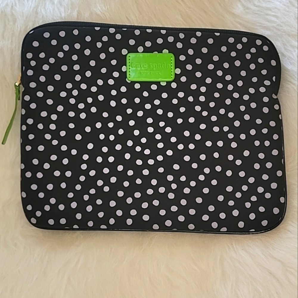 KATE SPADE Black White Polka-Dot Padded Neoprene Zip Boho Tablet Electronic Case